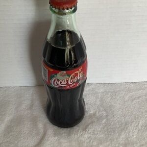 Coca-Cola Glass Bottle with Red Label 1999 coke Santa Christmas